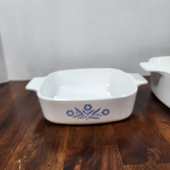 Corning Wave Casserole Dish with Blue Cornflower 1QT & 1.5QT - Picture 2 of 13